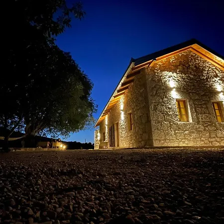 Kostela Stone House Dom wakacyjny *