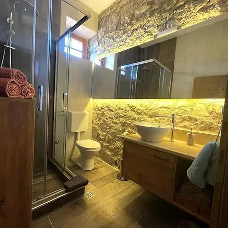Kostela Stone House Holiday home *