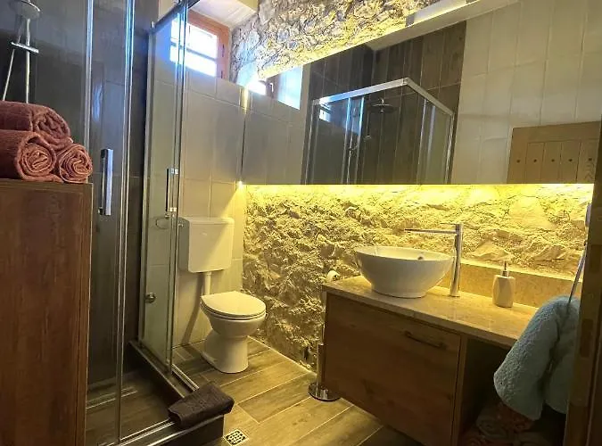 Kostela Stone House Holiday home *